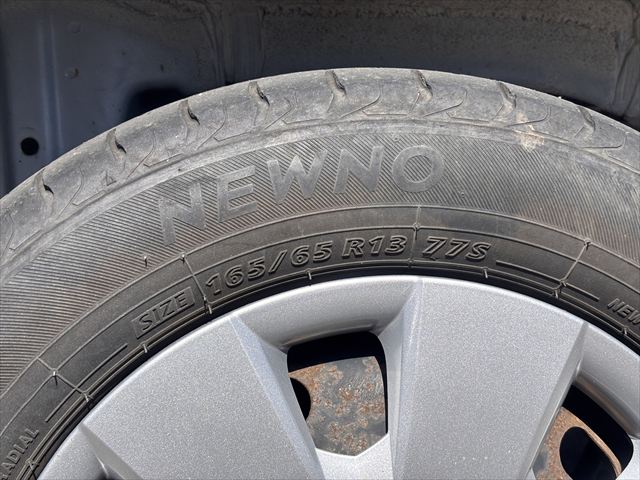 ハイゼットカーゴ スローパーSA3 4WD リアシートレス＋折り畳み補助シート