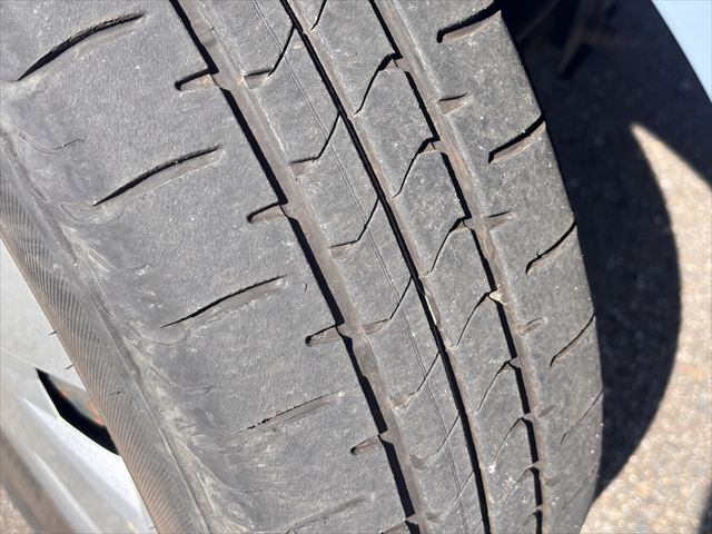 ハイゼットカーゴ スローパーSA3 4WD リアシートレス＋折り畳み補助シート