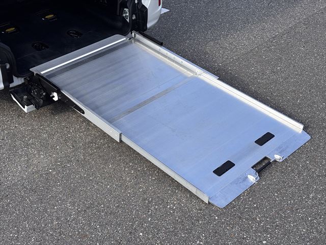 ノア X タイプ2 スロープ 4WD