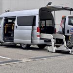 ハイエースバン 車いす仕様車 Bタイプ 車椅子2名 4WD