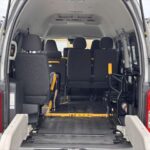 ハイエースバン 車いす仕様車 Bタイプ 車椅子2名 4WD