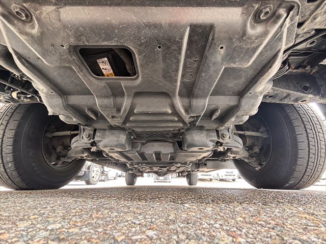 ハイエースバン 車いす仕様車 Bタイプ 車椅子2名 4WD