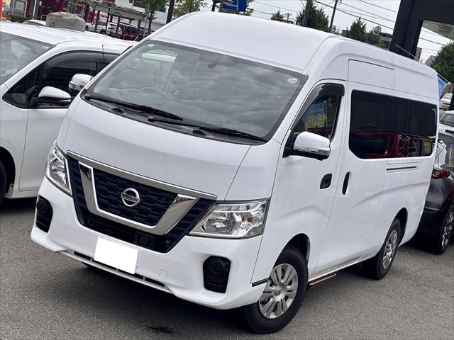 NV350キャラバン チェアキャブリフト 車いす2名 4WD