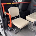 NV350キャラバン チェアキャブリフト 車いす2名 4WD