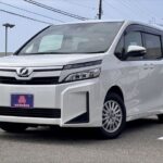 ヴォクシー タイプ1 車いす1名 4WD