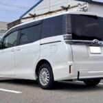ヴォクシー タイプ1 車いす1名 4WD