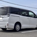 ヴォクシー タイプ1 車いす1名 4WD