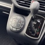 ヴォクシー タイプ1 車いす1名 4WD