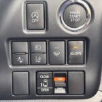 ヴォクシー タイプ1 車いす1名 4WD