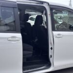 ヴォクシー タイプ1 車いす1名 4WD