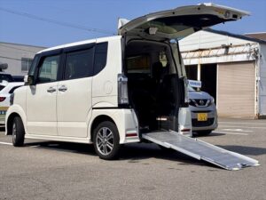 N BOX+ 車いす仕様車 カスタムG 4WD