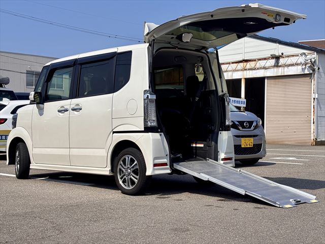 N BOX+ 車いす仕様車 カスタムG 4WD
