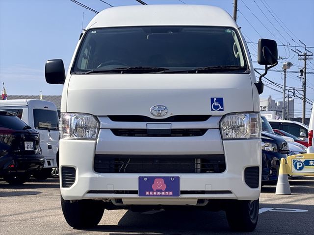 レジアスエースバン Bタイプ 車いす2名 4WD