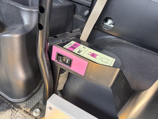 レジアスエースバン Bタイプ 車いす2名 4WD
