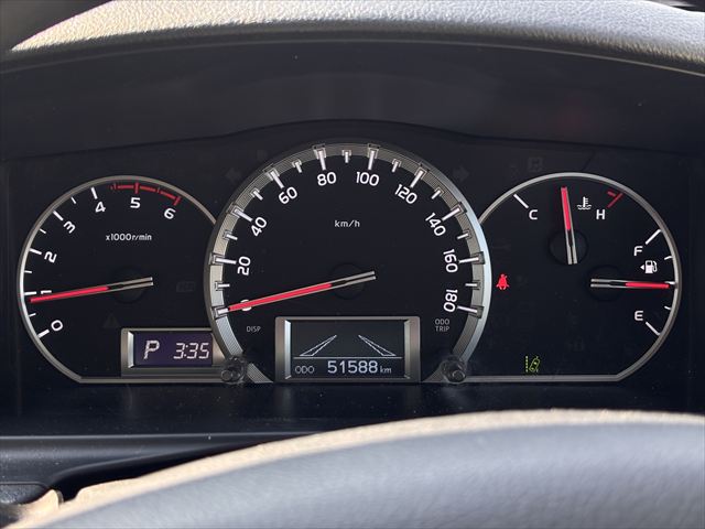 レジアスエースバン Bタイプ 車いす2名 4WD