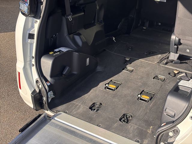 ノア タイプ1 車いす2名仕様