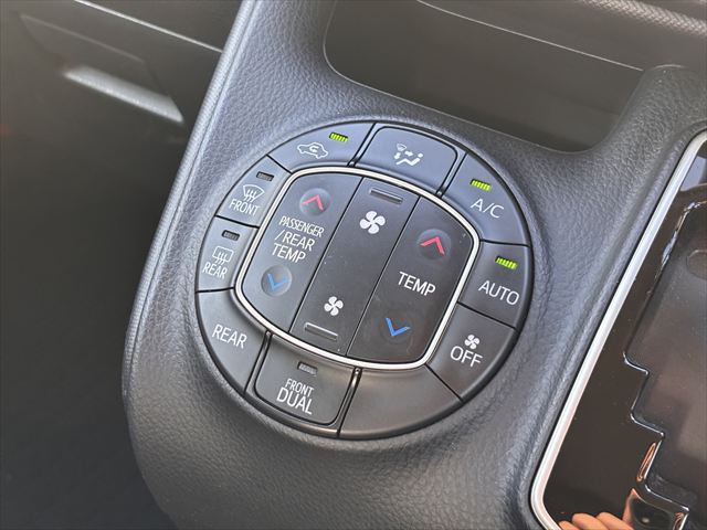 ノア タイプ1 車いす2名仕様