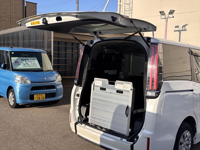 ノア タイプ1 車いす2名仕様