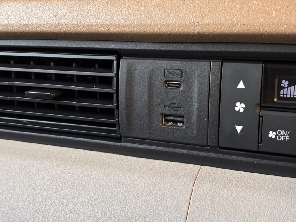 N-BOX スロープ 4WD