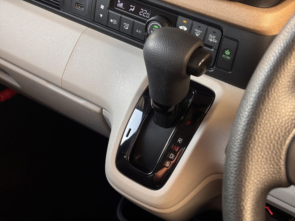 N-BOX スロープ 4WD