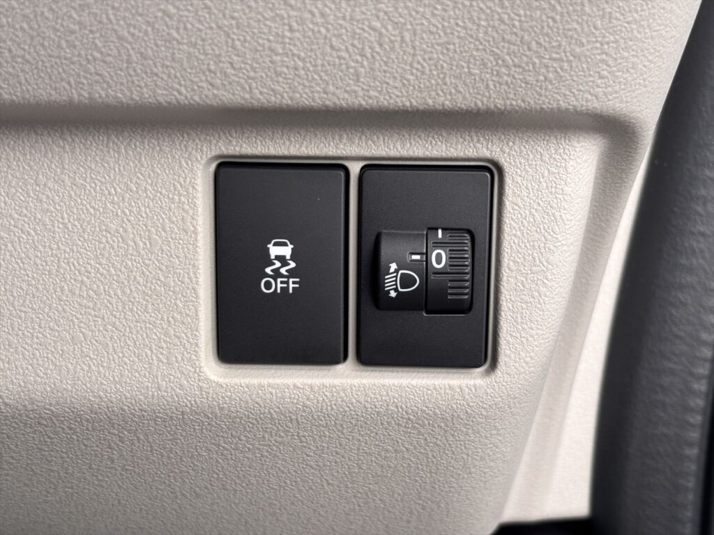 N-BOX スロープ 4WD