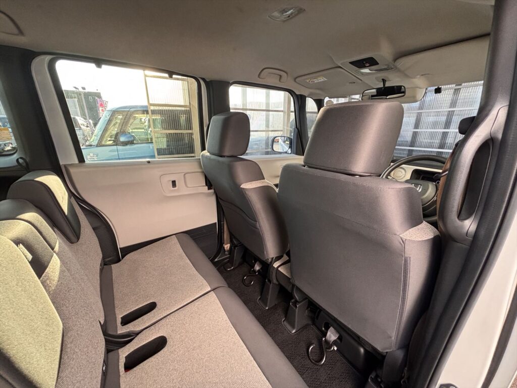 N-BOX スロープ 4WD